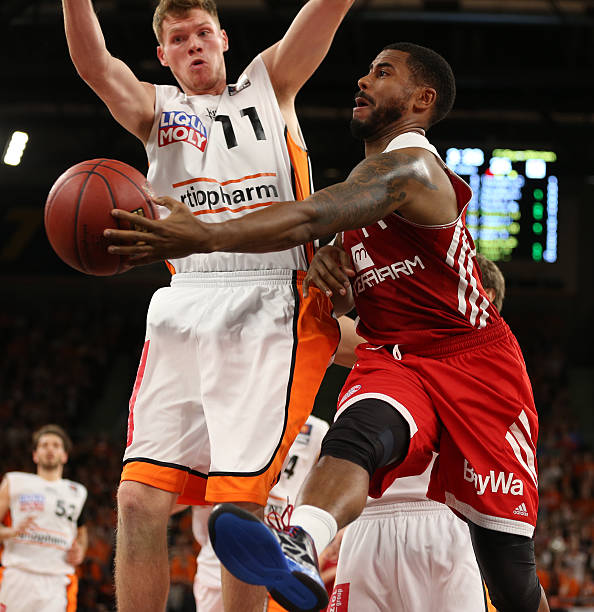 分为公牛的 分为公牛的