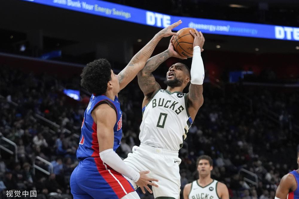 转会市场中 转会市场中